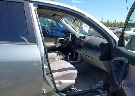 2006 Toyota Rav4 z USA, uszkodzony, nr VIN JTMBD33VX65046971